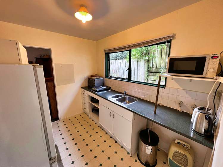 85c Woodglen Road Glen Eden_12