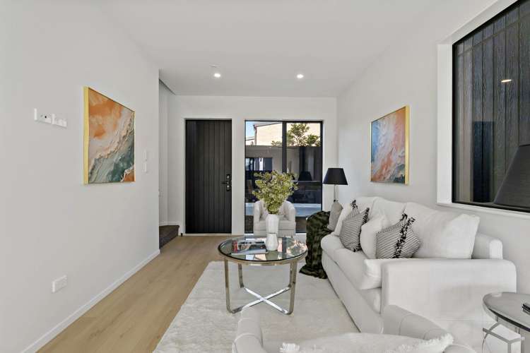 122D Leybourne Circle_3