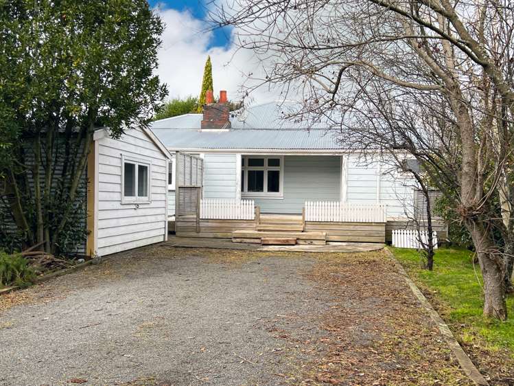 224 High Street South Carterton_16