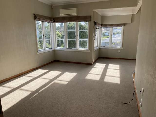 644 Teasdale Street 11385_3