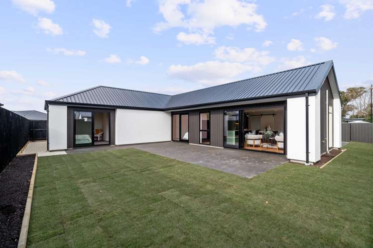 9 Hollard Crescent Lincoln_30