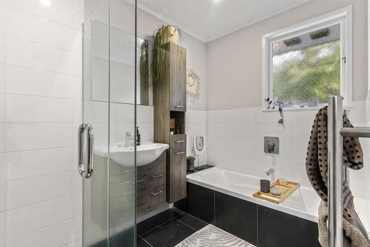 16a Hubert Henderson Place Remuera_5