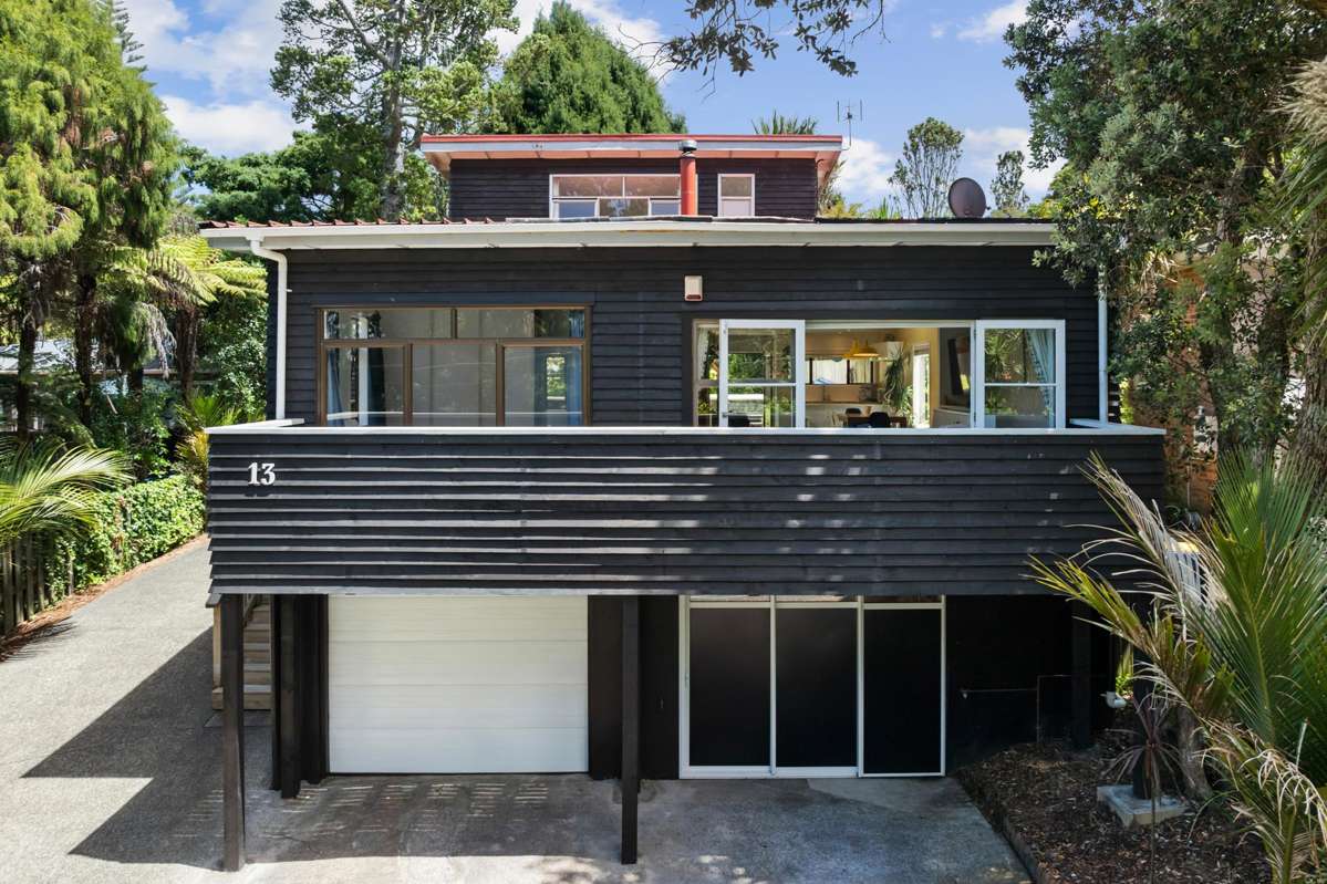 13 Hollywood Avenue_0