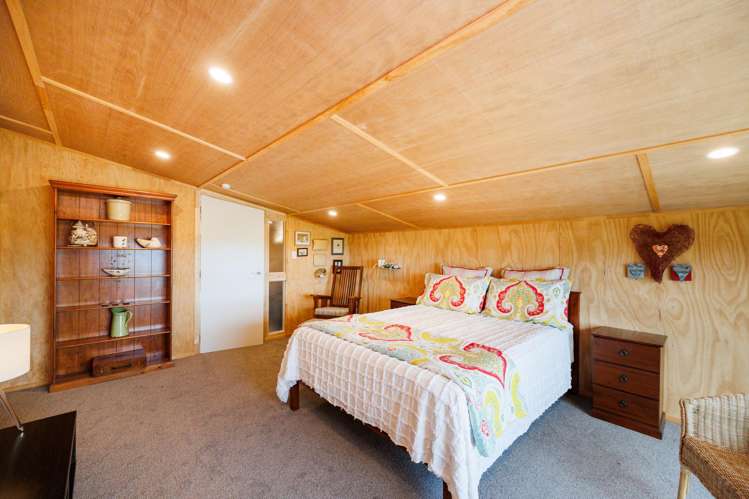 165 Albert Road Tokomaru_60