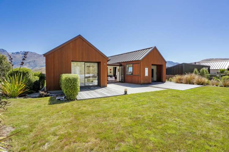 19 Hackett Road Jacks Point_24