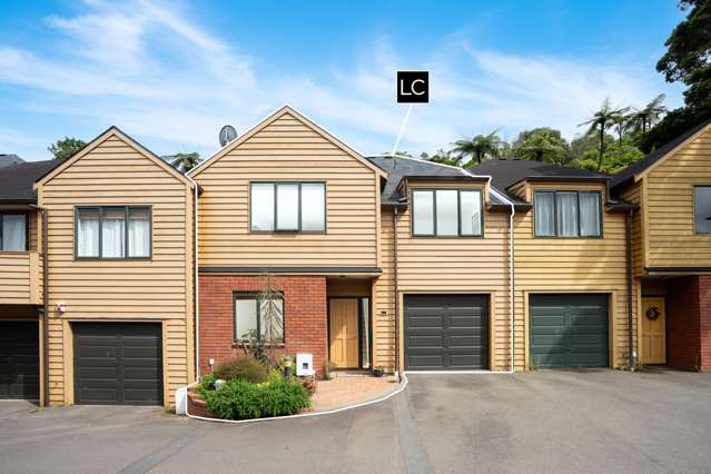 BEAUTIFUL MODERN 3-BEDROOM TOWNHOUSE IN KARORI