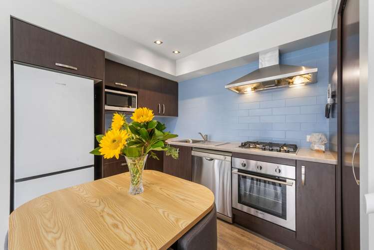 1/274 Fitzgerald Avenue_2