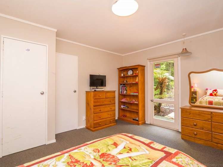 7c Tiniroa Grove Silverstream_17