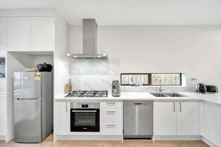 9 John Burn Road Takanini_6