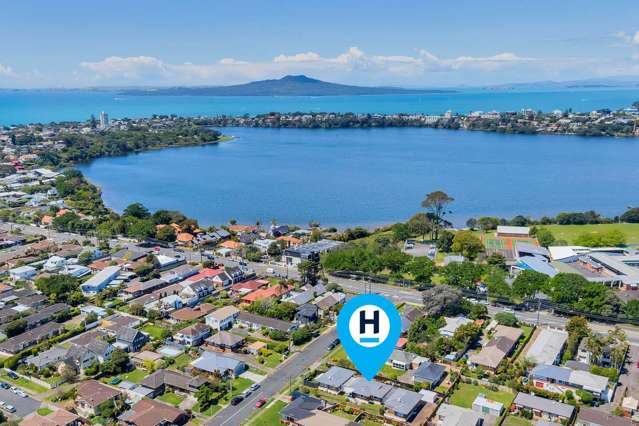 2/4 Waterloo Road Milford_1