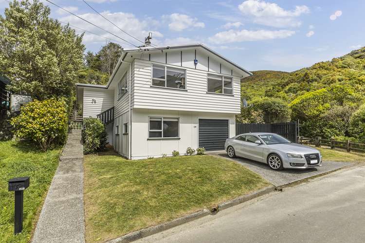 139 Awarua Street_0