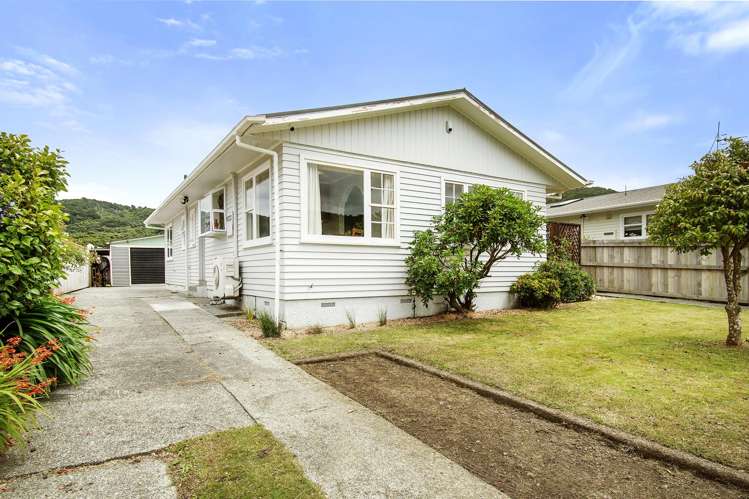 27 Momona Street Wainuiomata_14