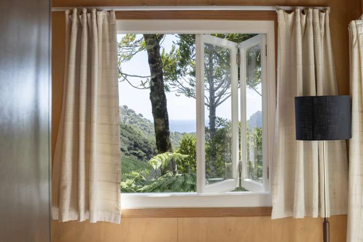 101-103 Lone Kauri Road Karekare_11