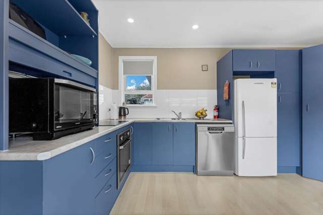 2/331 Royal Road Massey_4