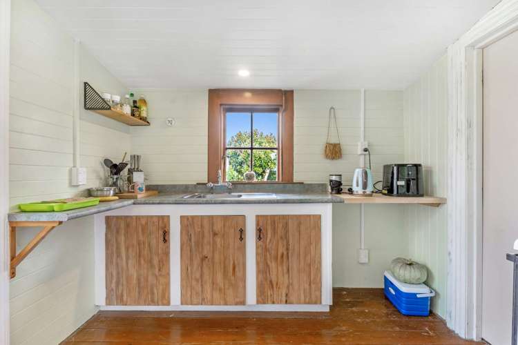 83 Orlando Street Stratford_9