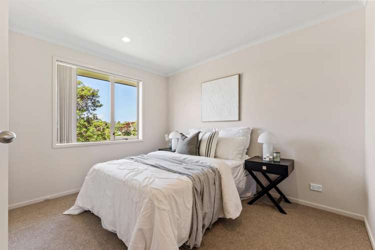 44 Alec Craig Way Gulf Harbour_13