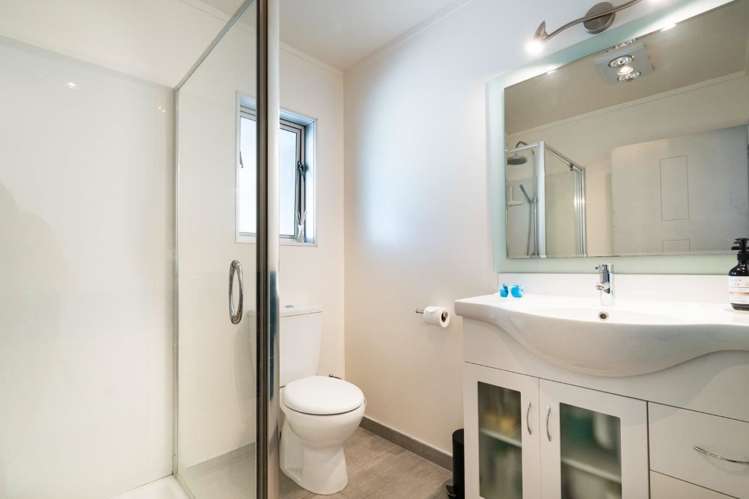 65 West Hoe Heights Orewa_16