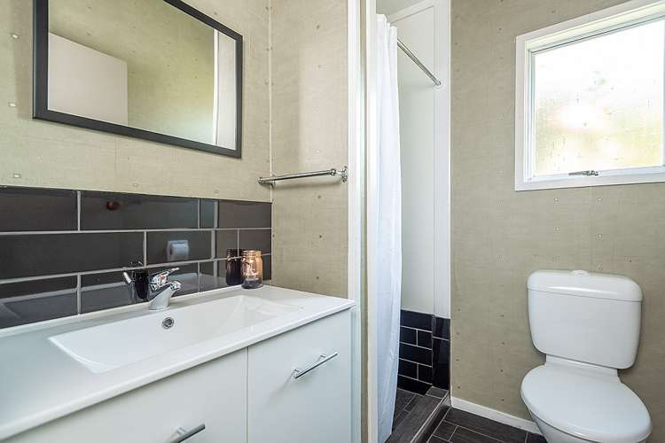 38 Taumatawiwi Street Opononi_17