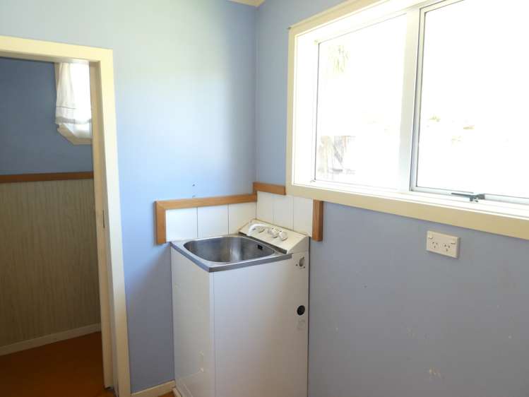 9 Ives Street Hector_11