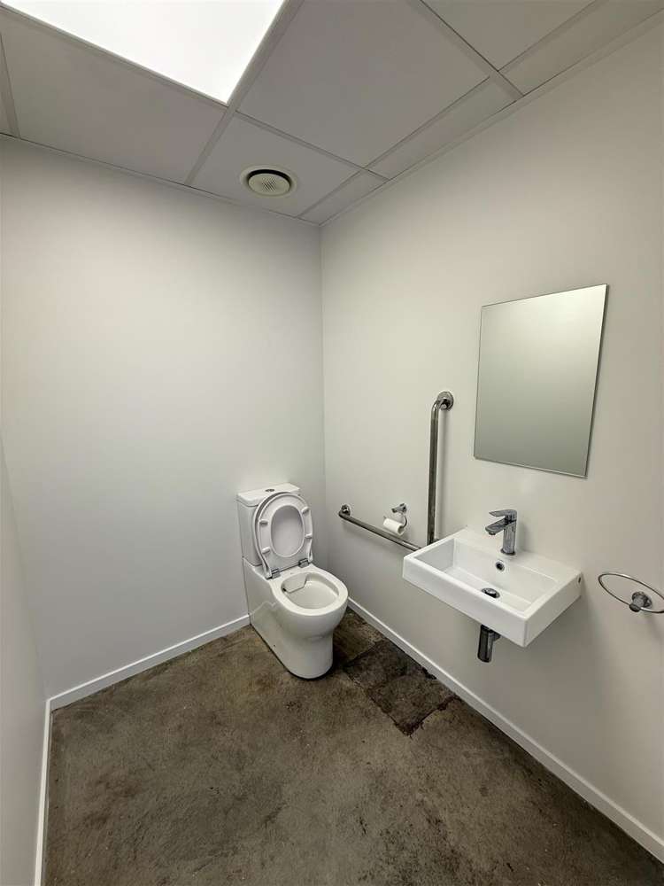 Unit 1 5 School Road_9