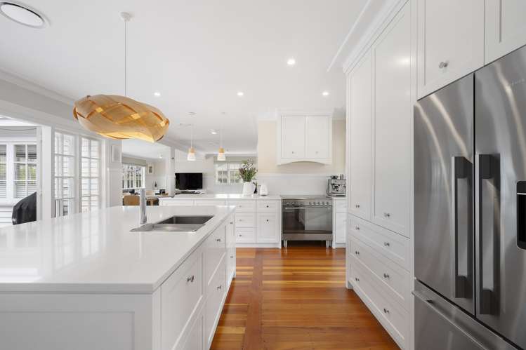 340 Fergusson Drive Heretaunga_3