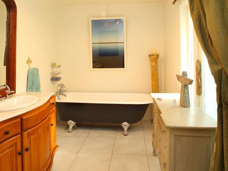 195 Tangmere Road Takaka_10