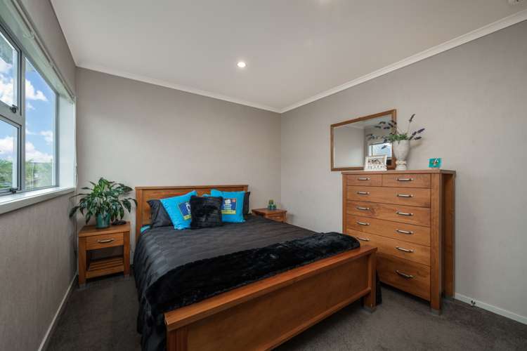 50 Topland Drive Flat Bush_16