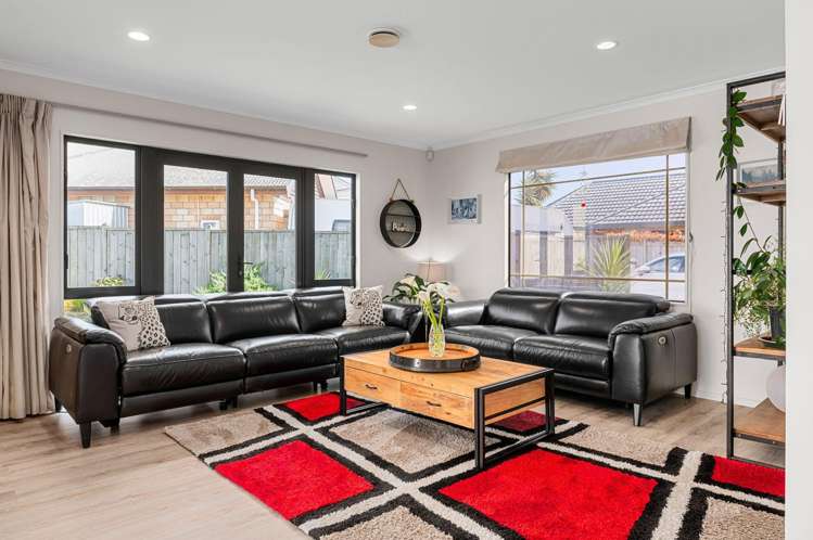 7 Roderick Place Rototuna_5