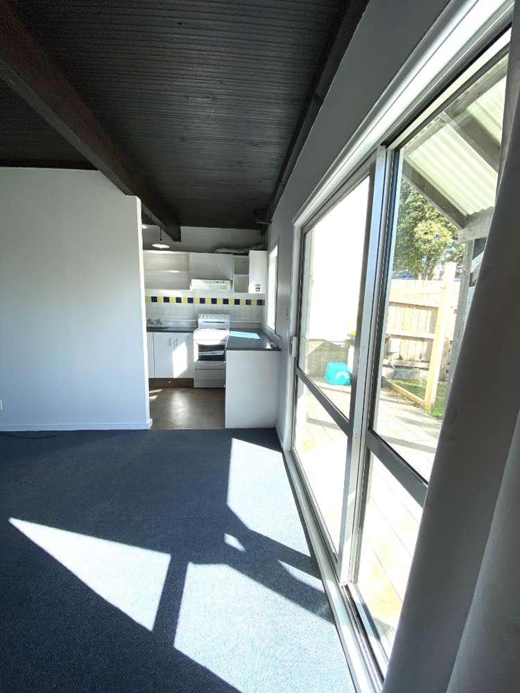 126 Akaroa Drive Maupuia_5