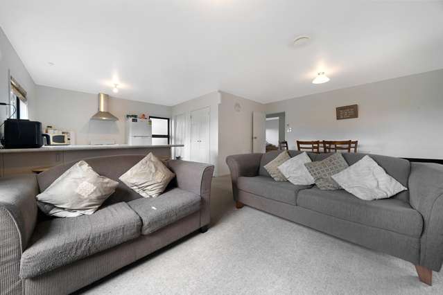 2/191 Don Buck Road Massey_3