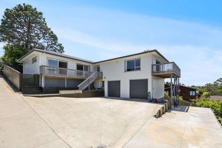 54 Chorley Avenue Massey_35