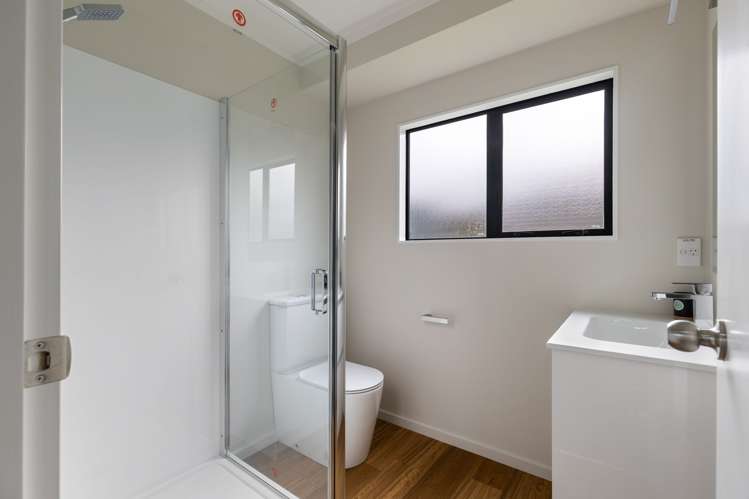 21 Logan Way Kelvin Grove_12