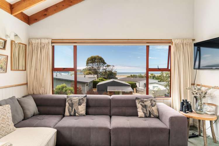 11 Scarp Street Karitane_13