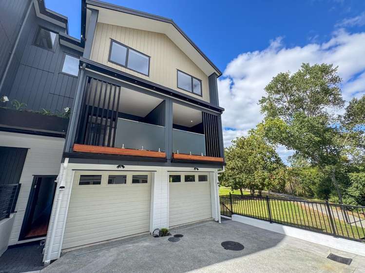 10/21 Eastview Road 10026_13