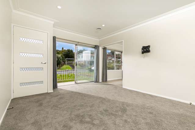 2/1 Takapu Street Henderson_2