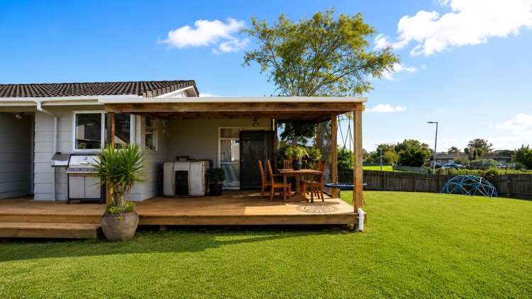 1 George Clay Place Huntly_11
