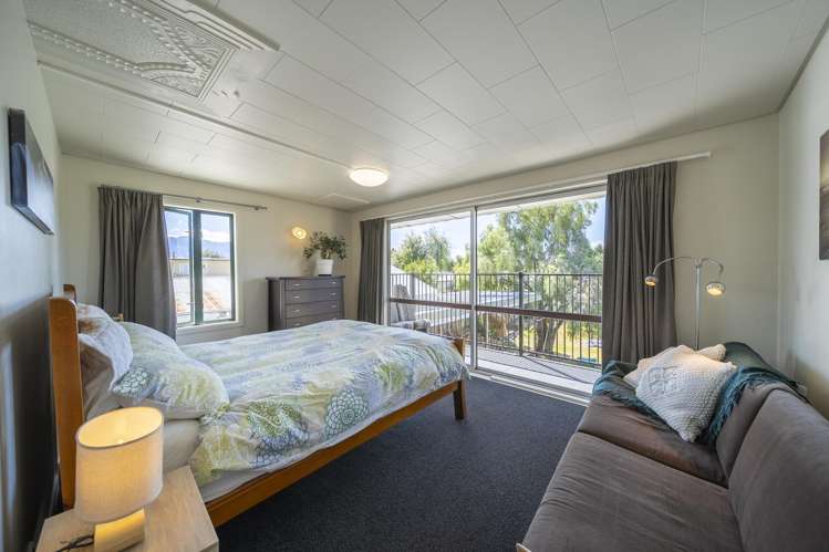 14 Pompolona Street Te Anau_12