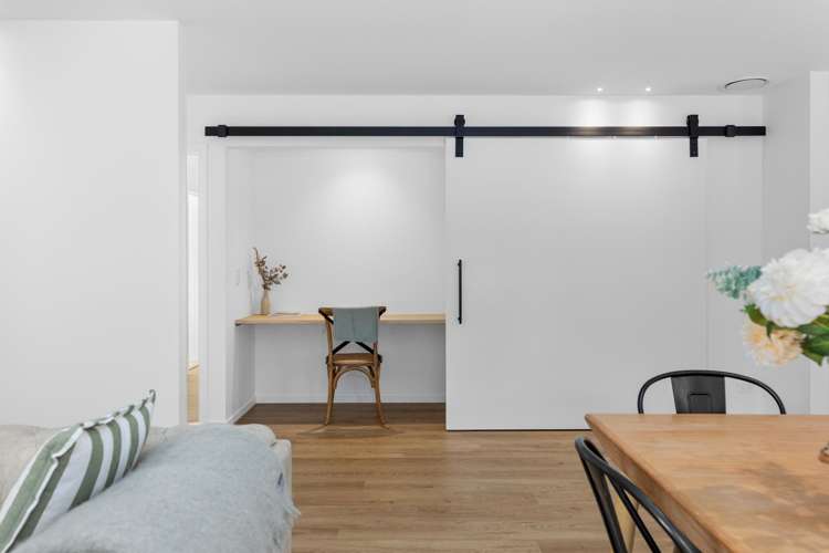 9 Swan Street Lake Hawea_10