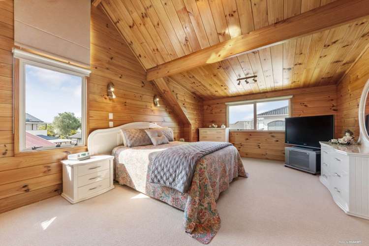 12 Longbush Road Te Atatu Peninsula_9