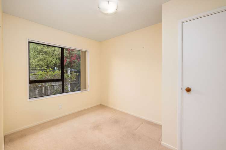 1/19 Raupo Street Bromley_9