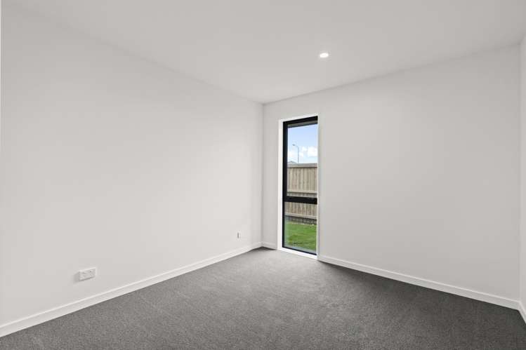 14 Falcons View Drive Rolleston_9