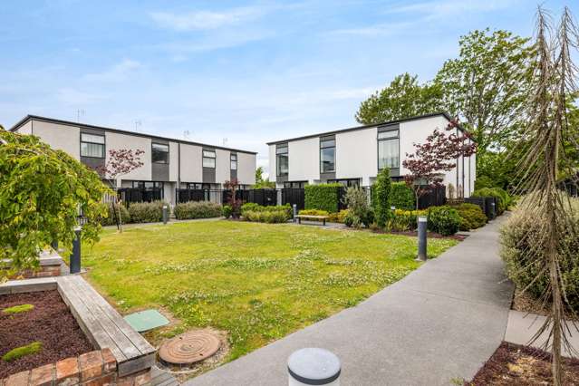 2/8 New Brighton Road Shirley_1