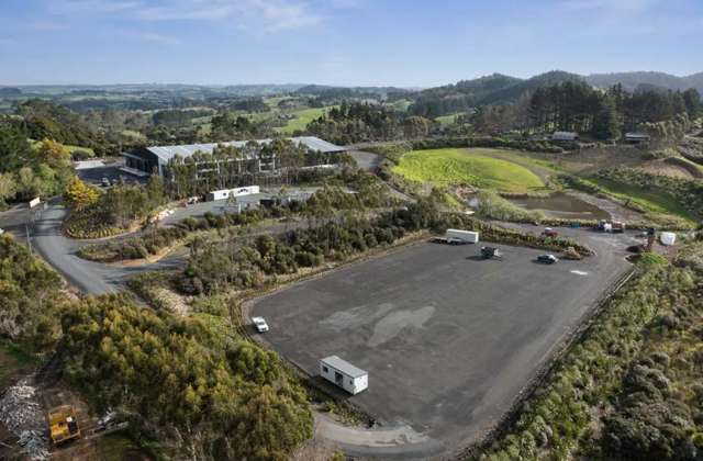Yard 2, 909 Haruru Road Silverdale_3