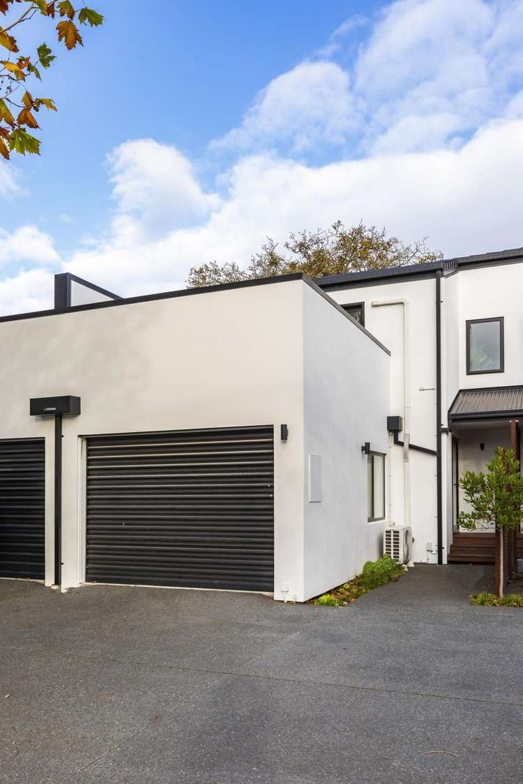 3/22 Ranfurly Street_0