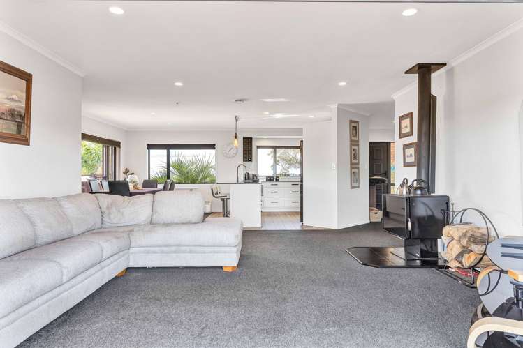 402 Hursthouse Road Tarurutangi_14