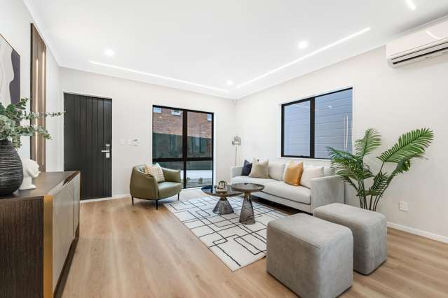 2/23 Bradbury Road Botany Downs_4