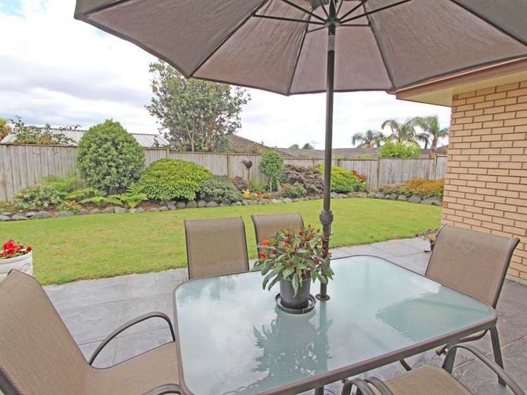 15 Greta Banks Place Wattle Downs_11