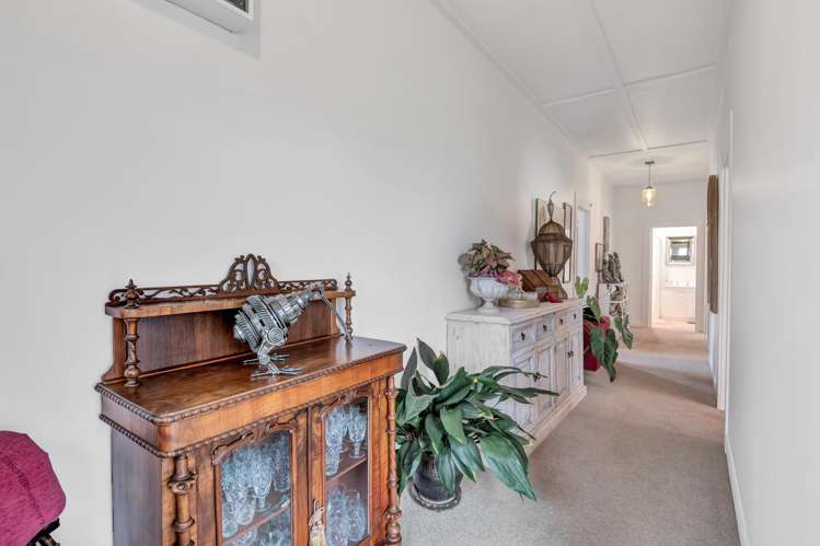 58 Pembroke Road Stratford_10