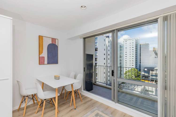 1005/17 Vogel Lane Auckland Central_4