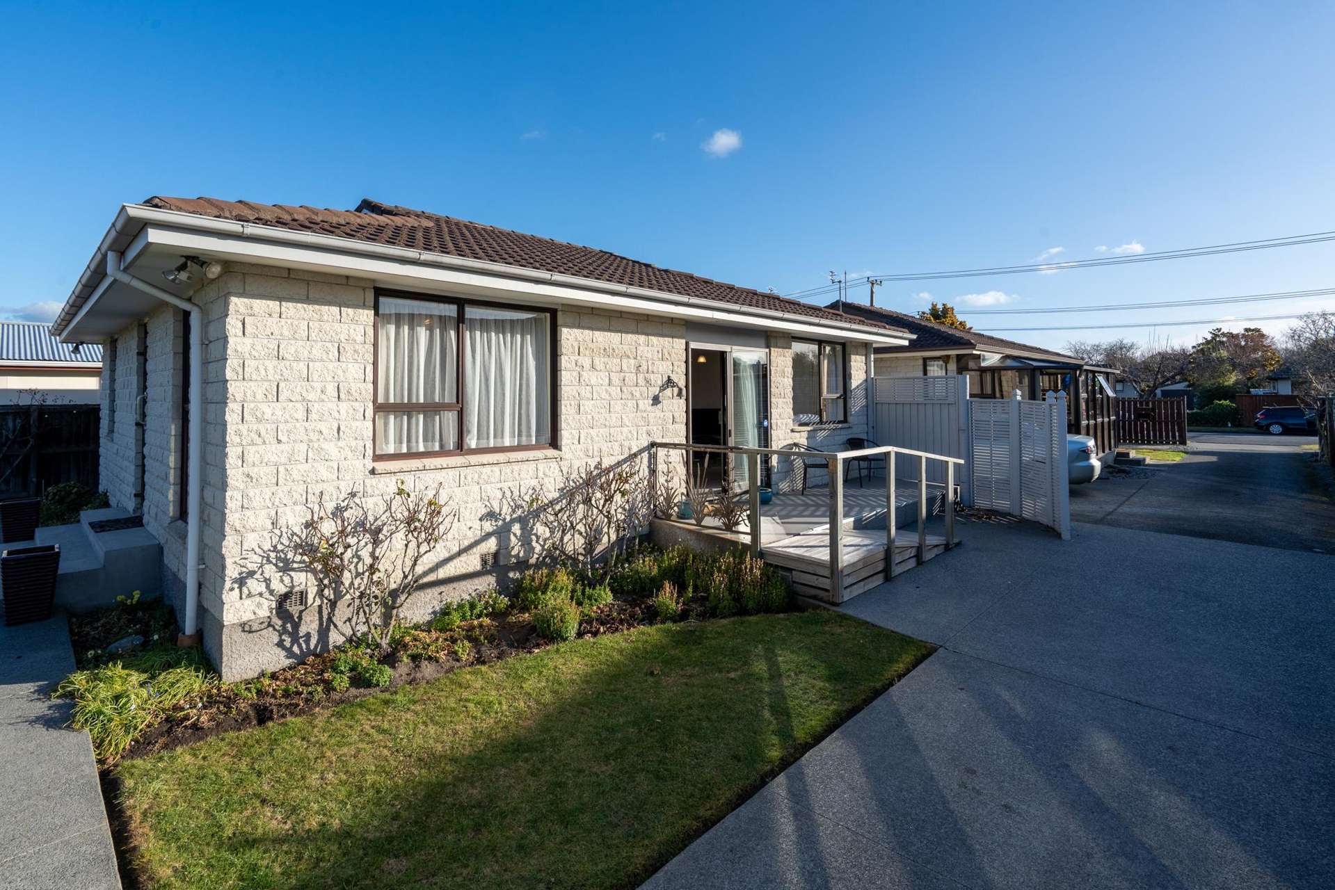 2/208 Grimseys Road Redwood_0